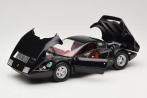 Ferrari 365 GT4/BB Črn Kyosho 1:18 08173K Kovina – slika 2 od 8