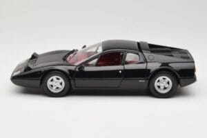 Ferrari 365 GT4/BB Črn Kyosho 1:18 08173K Kovina – slika 4 od 8