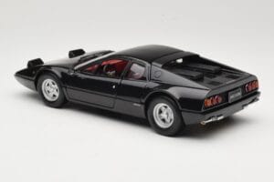 Ferrari 365 GT4/BB Črn Kyosho 1:18 08173K Kovina – slika 7 od 8