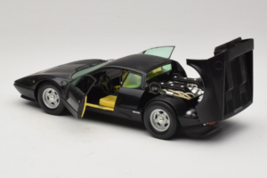 Ferrari 365 GT4 BB Črn Chrono 1:18 CH002 Kovina – slika 5 od 8
