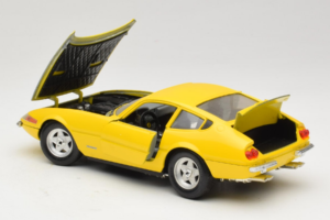 Ferrari 365 GTB/4 Daytona Rumen Techno Giodi 1:18 40011-Y1 Kovina – slika 4 od 7