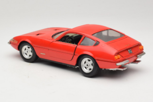 Ferrari 365 GTB/4 Daytona Rdeč Techno Giodi 1:18 40011-P2 Kovina – slika 7 od 8