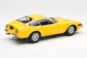 Ferrari 365 GTB/4 Daytona Rumen Kyosho 1:18 08162Y Kovina – slika 3 od 8