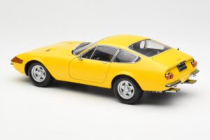 Ferrari 365 GTB/4 Daytona Rumen Kyosho 1:18 08162Y Kovina – slika 7 od 8