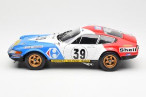Ferrari 365 GTB/4 #39 J-C. Andruet / Lena 24 Hours of Le Mans 1972 Kyosho 1:18 08164E Kovina – slika 4 od 8