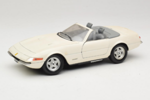 Ferrari 365 GTS/4 Spider Bel Techno Giodi 1:18 40028 Kovina