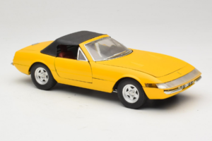 Ferrari 365 GTS Rumen S Črno Streho Solido 1:18 8018 Kovina – slika 6 od 8