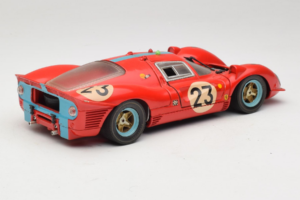 Ferrari 412P #23 W. Mairesse / J. Beurlys Le Mans 1967 Rdeč Revell 1:18 48826 Kovina – slika 3 od 8