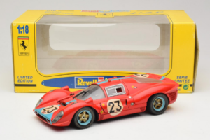 Ferrari 412P #23 W. Mairesse / J. Beurlys Le Mans 1967 Rdeč Revell 1:18 48826 Kovina – slika 8 od 8