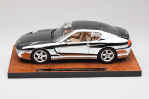 Ferrari 456 GT Chrome Silver Bburago 1:18 3746-R1 Kovina