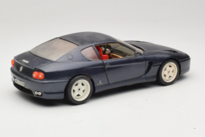 Ferrari 456 GT Dark Blue Metallic Bburago 1:18 3036-B2 Kovina – slika 3 od 8