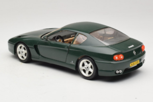 Ferrari 456 GT Temno Zelen Bburago 1:18 3046-GR1 Kovina – slika 7 od 8