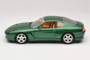 Ferrari 456 GT Zelen Metalik Bburago 1:18 3036-GR1 Kovina – slika 4 od 8