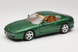 Ferrari 456 GT Zelen Metalik Bburago 1:18 3036-GR1 Kovina