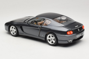 Ferrari 456 GT Siv Metallic Posebna Barva Bburago 1:18 3036 D Kovina – slika 7 od 8
