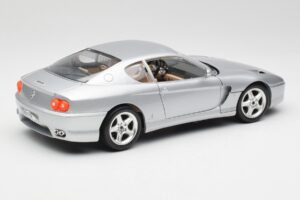 Ferrari 456 GT Srebrn Bburago 1:18 3036-M2 Kovina – slika 3 od 8