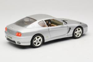 Ferrari 456 GT Srebrn Bburago 1:18 3336-S1 Kovina – slika 3 od 8