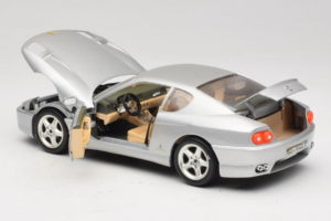 Ferrari 456 GT Srebrn Bburago 1:18 3336-S1 Kovina – slika 5 od 8