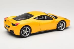 Ferrari 458 Italia Rumen Hot Wheels 1:18 P9894 Kovina – slika 3 od 8