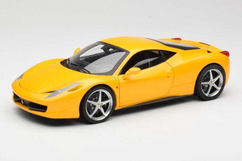 Ferrari 458 Italia Rumen Hot Wheels 1:18 P9894 Kovina