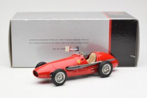 Ferrari 500 F2 #1 A. Ascari F1 Double World Champion 1952-1953 CMC 1:18 M-056 Kovina – slika 6 od 6