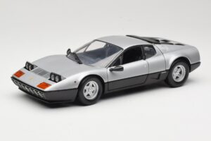 Ferrari 512BB Srebrn Kyosho 1:18 08171S Kovina