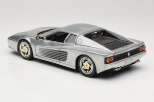 Ferrari 512M Chrome Silver Hot Wheels 1:18 25739 Kovina – slika 7 od 8