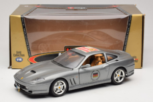 Ferrari 550 Maranello 25 Ferrari Model Club Srebrna Bburago 1:18 3344-S1 Kovina – slika 7 od 7