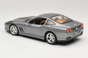 Ferrari 550 Maranello 25 Jahre Ferrari Model Club Srebrna 2. Različica Bburago 1:18 3064-S1 Kovina – slika 7 od 8
