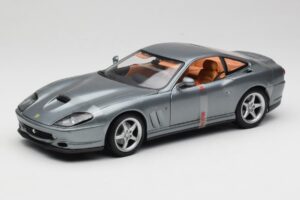 Ferrari 550 Maranello Siv Metallic Maisto 1:18 4839 Kovina