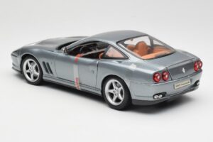 Ferrari 550 Maranello Siv Metallic Maisto 1:18 4839 Kovina – slika 5 od 6