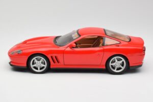 Ferrari 550 Maranello Rdeč Maisto 1:18 31839 Kovina – slika 4 od 8