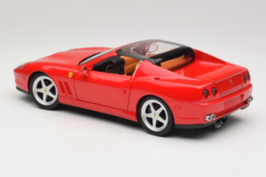 Ferrari 575M Superamerica Rdeč Hot Wheels 1:18 J2858 Kovina – slika 7 od 8