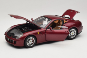 Ferrari 599 GTB Fiorano Temno Rdeč Hot Wheels 1:18 M1200 Kovina – slika 2 od 8
