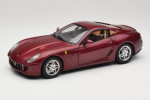 Ferrari 599 GTB Fiorano Temno Rdeč Hot Wheels 1:18 M1200 Kovina