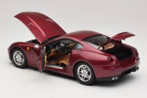 Ferrari 599 GTB Fiorano Temno Rdeč Hot Wheels 1:18 M1200 Kovina – slika 5 od 8