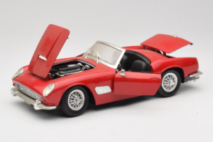 Ferrari California Kabriolet Rdeč Tonka 1:18 01109-P1 Kovina – slika 2 od 8