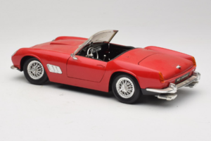 Ferrari California Kabriolet Rdeč Tonka 1:18 01109-P1 Kovina – slika 7 od 8