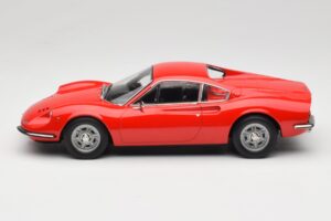 Ferrari Dino 246 GT Rdeč Norev 1:18 187800 Kovina – slika 3 od 6