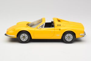 Ferrari Dino 246 GTS Rumen Hot Wheels 1:18 23920 Kovina – slika 4 od 8