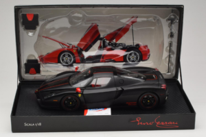 Ferrari Enzo Matt Black Omejena Izdaja BBR 1:18 HE180029 Kovina – slika 9 od 9