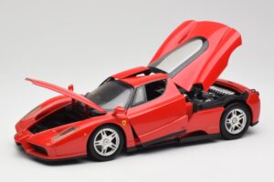 Ferrari Enzo Rdeč Hot Wheels 1:18 56293 Kovina – slika 2 od 8