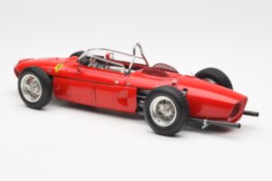 Ferrari Dino 156 Sharknose F1 1961 CMC 1:18 M-078 Kovina – slika 5 od 6