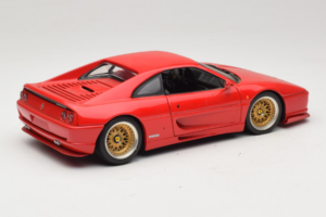 Ferrari F355 Berlinetta Rdeč Z Zlatimi Naročniškimi Platišči UT Models 1:18 180074020-P5 Kovina – slika 3 od 8
