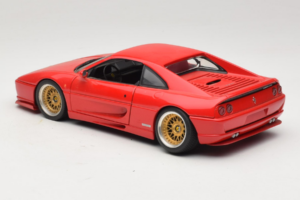 Ferrari F355 Berlinetta Rdeč Z Zlatimi Naročniškimi Platišči UT Models 1:18 180074020-P5 Kovina – slika 7 od 8