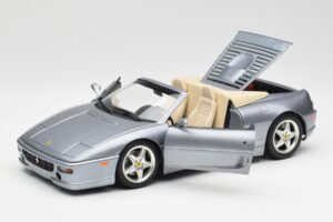 Ferrari F355 Spider Srebrn Hot Wheels 1:18 23907-M1 Kovina – slika 2 od 8
