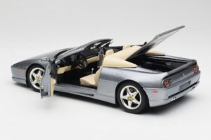 Ferrari F355 Spider Srebrn Hot Wheels 1:18 23907-M1 Kovina – slika 5 od 8