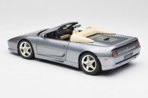 Ferrari F355 Spider Srebrn Hot Wheels 1:18 23907-M1 Kovina – slika 7 od 8