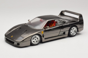 Ferrari F40 Chrome Black Bburago 1:18 3401-B1 Kovina