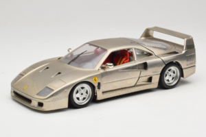 Ferrari F40 Dark Chrome Silver Kroymans Omejena Izdaja Bburago 1:18 3032-C2 Kovina